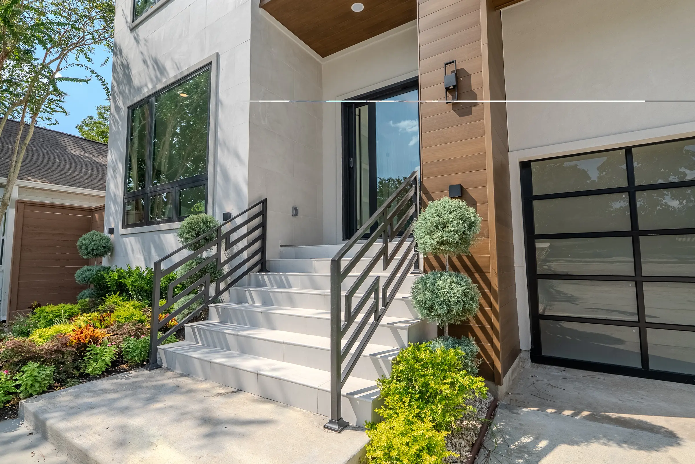 2526 Southgate Blvd